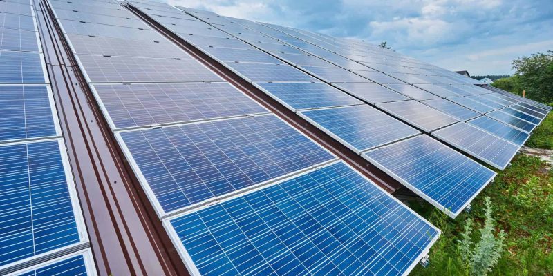 solar-panel-generates-green-electricity